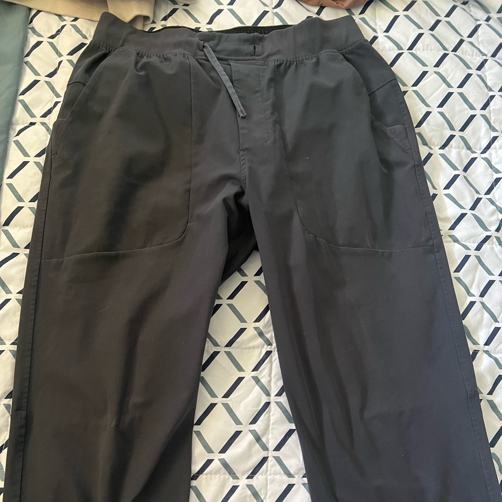 Lululemon Joggers Men’s Medium